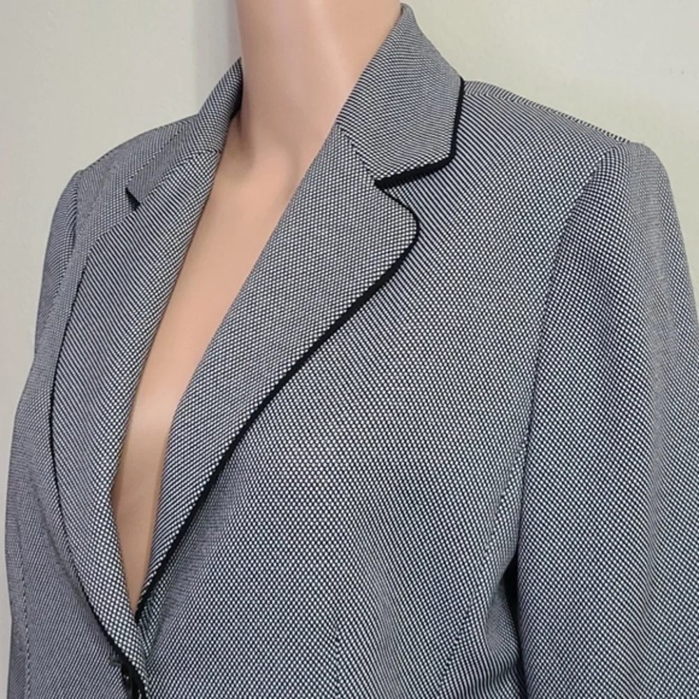 Tahari Arthur S. Levin Women's Black/White polka dot 1 Button Blazer Jacket Sz 8